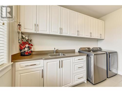 1788 Shayler Place, Kelowna, BC - Indoor Photo Showing Laundry Room