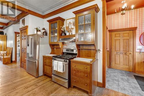367 Crystal Bay Drive, Amherstburg, ON - Indoor Photo Showing Kitchen