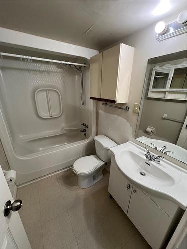 266 Overlea Drive|Unit #302, Kitchener, ON - Indoor Photo Showing Bathroom