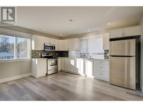 3076 Mcnair Road, West Kelowna, BC - Indoor Photo Showing Kitchen With Stainless Steel Kitchen