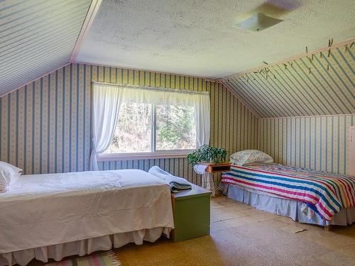8791 Bryson Rd, Port Alberni, BC - Indoor Photo Showing Bedroom