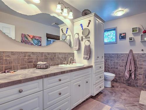 10093 Chemainus Rd, Chemainus, BC - Indoor Photo Showing Bathroom