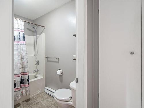 1834 15Th Ave, Campbell River, BC - Indoor Photo Showing Bathroom