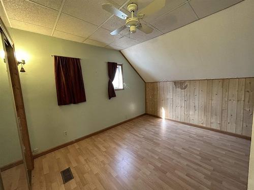 602-604 Government Road, Rainy River, ON - Indoor Photo Showing Other Room
