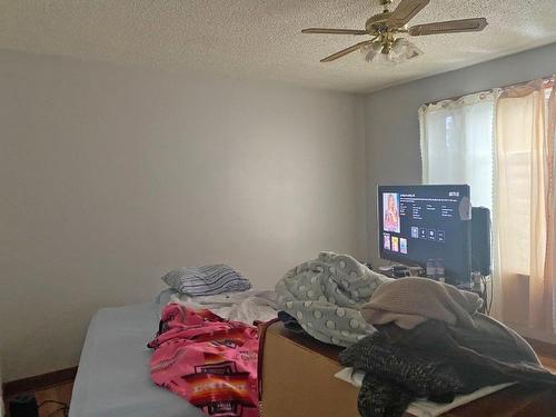 120 Harold Street S, Thunder Bay, ON - Indoor Photo Showing Bedroom