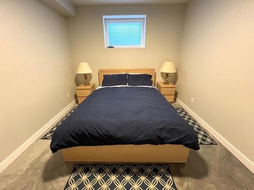 221 Stemwinder Drive, Kimberley, BC - Indoor Photo Showing Bedroom