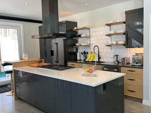 221 Stemwinder Drive, Kimberley, BC - Indoor Photo Showing Kitchen With Upgraded Kitchen