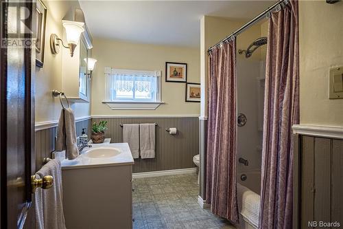 1 Mcfadzen Street, Oromocto, NB - Indoor Photo Showing Bathroom