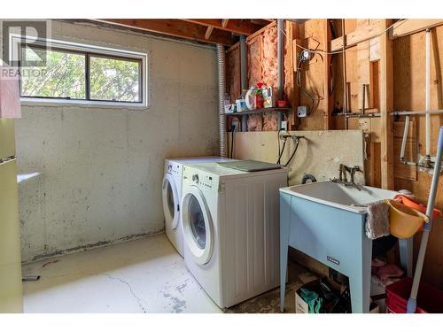 835 Rumney Road, West Kelowna, BC - Indoor Photo Showing Laundry Room