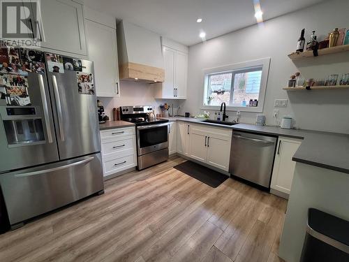 4440 Park Avenue, Terrace, BC - Indoor Photo Showing Kitchen