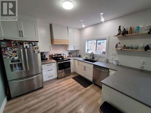 4440 Park Avenue, Terrace, BC - Indoor Photo Showing Kitchen