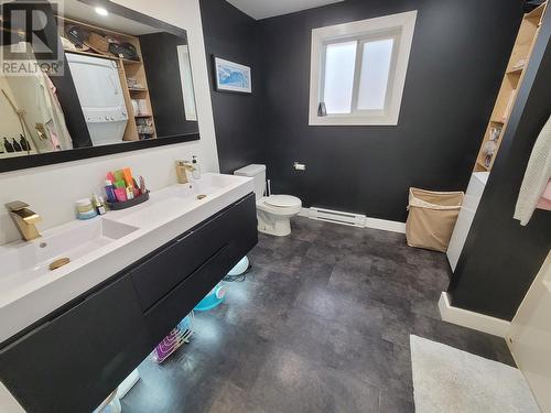 4440 Park Avenue, Terrace, BC - Indoor Photo Showing Bathroom