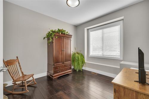 678 Peridot Court, Kelowna, BC - Indoor Photo Showing Other Room