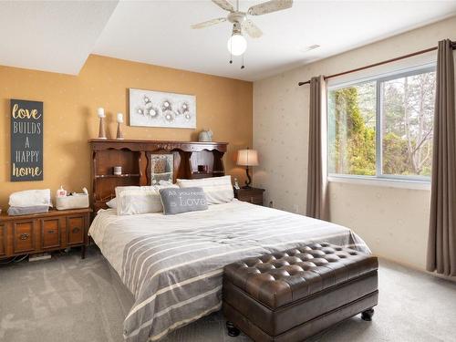 1635 Blackwood Drive, West Kelowna, BC - Indoor Photo Showing Bedroom