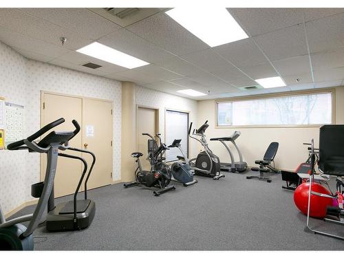 102-3283 Casorso Road, Kelowna, BC - Indoor Photo Showing Gym Room