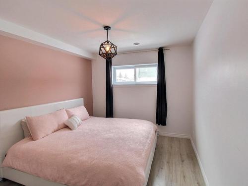 Chambre Ã Â coucher - 130 Rue Rocheleau, Rouyn-Noranda, QC - Indoor Photo Showing Bedroom