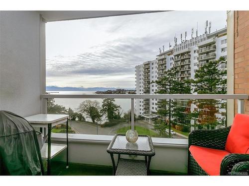 706-327 Maitland St, Victoria, BC - Outdoor With Body Of Water With Exterior