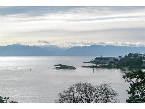 706-327 Maitland St, Victoria, BC - Outdoor With Body Of Water With View