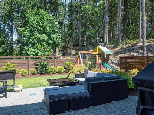 3849 Glen Oaks Dr, Nanaimo, BC - Outdoor With Deck Patio Veranda