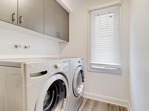 Laundry room - 1200 Rue Rembrandt, Brossard, QC - Indoor Photo Showing Laundry Room