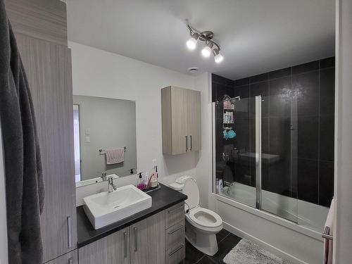 Salle de bains - 813 Rue Péladeau, Laval (Auteuil), QC - Indoor Photo Showing Bathroom