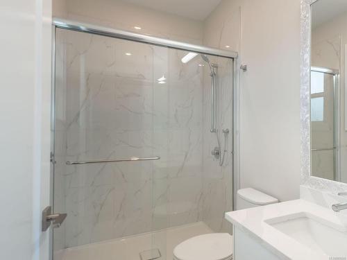 4360 Johnston Rd, Port Alberni, BC - Indoor Photo Showing Bathroom