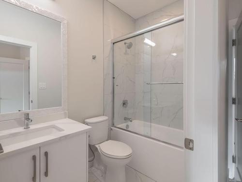 4360 Johnston Rd, Port Alberni, BC - Indoor Photo Showing Bathroom