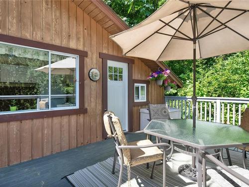 1636 Cedar Rd, Nanaimo, BC - Outdoor With Deck Patio Veranda With Exterior