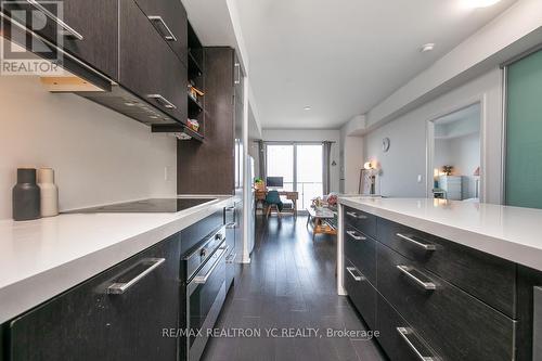 2205 - 65 St Mary Street, Toronto, ON - Indoor Photo Showing Kitchen