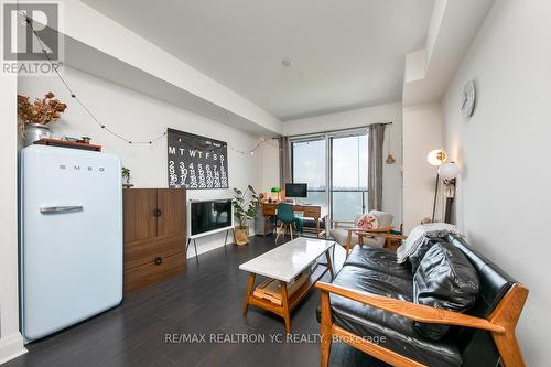 2205 - 65 St Mary Street, Toronto, ON - Indoor Photo Showing Living Room