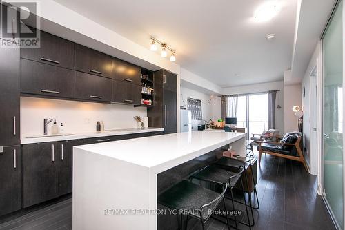 2205 - 65 St Mary Street, Toronto, ON - Indoor Photo Showing Kitchen With Upgraded Kitchen