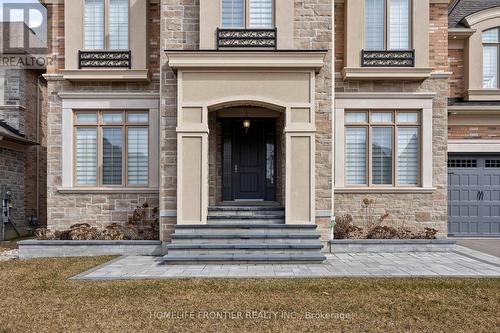 7 Kinghorn Road N, King, ON - Outdoor With Facade