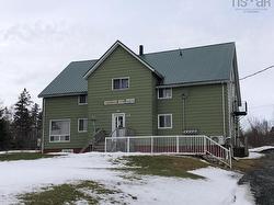 15 Pool Road  Sheet Harbour, NS B0J 3B0