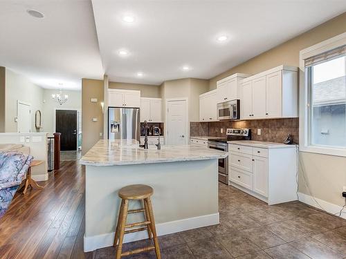 3-2421 Glacier Court, Kelowna, BC - Indoor Photo Showing Kitchen With Upgraded Kitchen