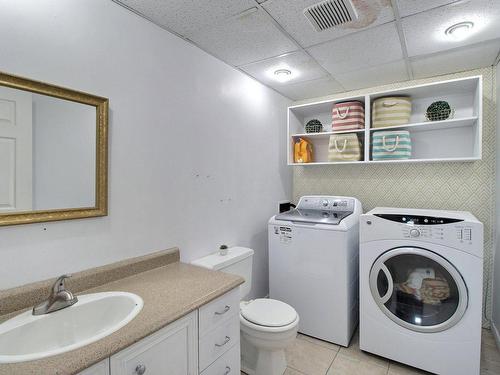 Powder room - 499 Av. Guertin, Rouyn-Noranda, QC - Indoor Photo Showing Laundry Room