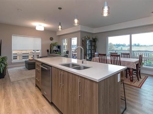 304-2500 Hackett Cres, Central Saanich, BC - Indoor Photo Showing Kitchen With Double Sink