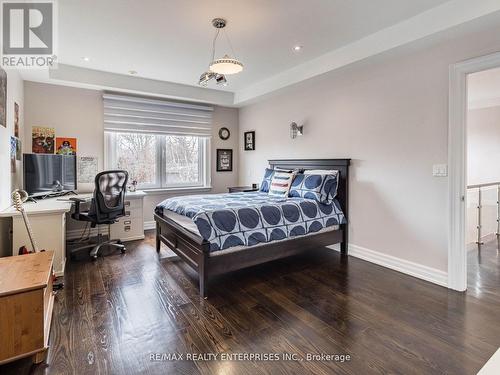 2411 Thorn Lodge Dr, Mississauga, ON - Indoor Photo Showing Bedroom