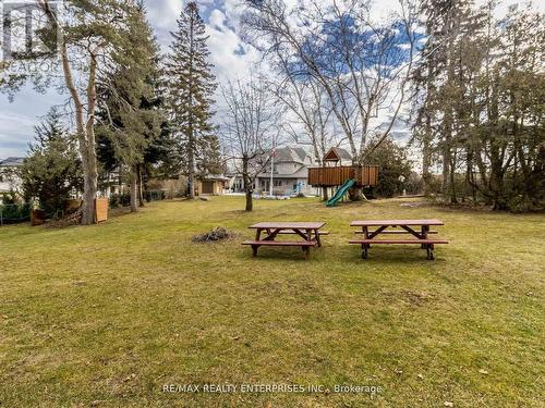 2411 Thorn Lodge Dr, Mississauga, ON - Outdoor