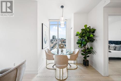#610 -9471 Yonge St, Richmond Hill, ON - Indoor Photo Showing Dining Room