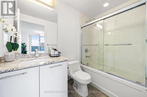 610 - 9471 Yonge Street, Richmond Hill, ON - Indoor Photo Showing Bathroom