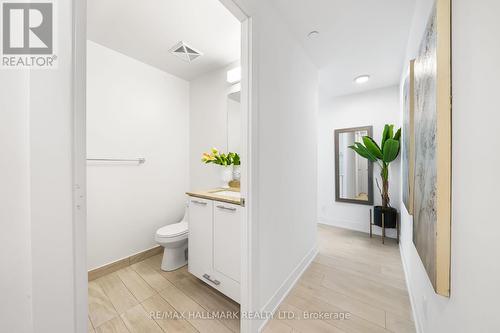 #610 -9471 Yonge St, Richmond Hill, ON - Indoor Photo Showing Bathroom