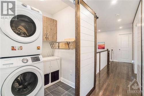 316 Lysander Place, Ottawa, ON - Indoor Photo Showing Laundry Room