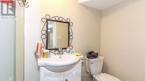 67 Corbett Drive, Barrie, ON - Indoor Photo Showing Bathroom