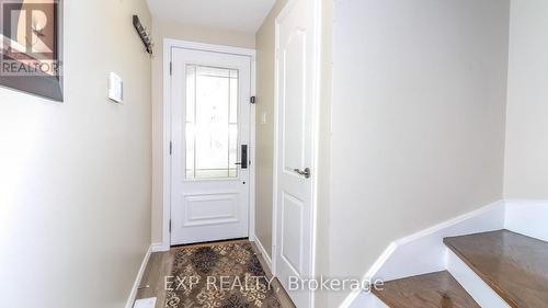 67 Corbett Dr, Barrie, ON - Indoor Photo Showing Other Room