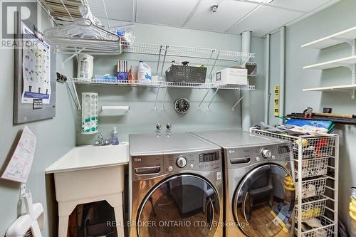 502 - 90 Sherbourne Street, Toronto, ON - Indoor Photo Showing Laundry Room