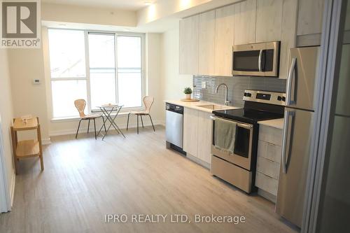 116 - 1350 Kingston Road, Toronto (Birchcliffe-Cliffside), ON - Indoor Photo Showing Kitchen With Stainless Steel Kitchen