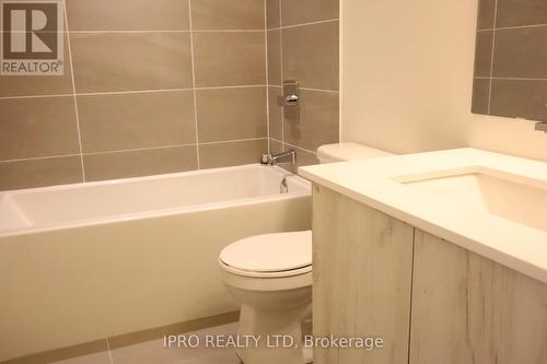 116 - 1350 Kingston Road, Toronto (Birchcliffe-Cliffside), ON - Indoor Photo Showing Bathroom