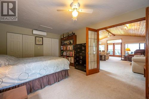 30 Osborne Road, Summerland, BC - Indoor Photo Showing Bedroom
