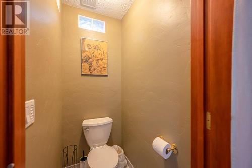 30 Osborne Road, Summerland, BC - Indoor Photo Showing Bathroom