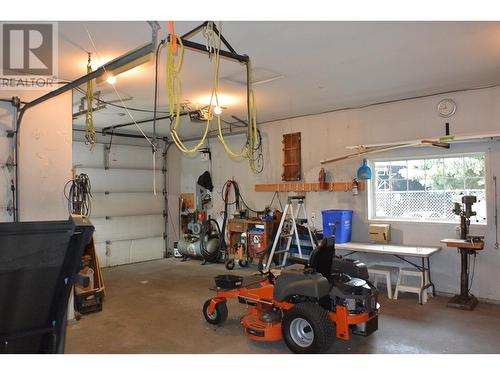308 Westland Road, Quesnel, BC - Indoor Photo Showing Garage